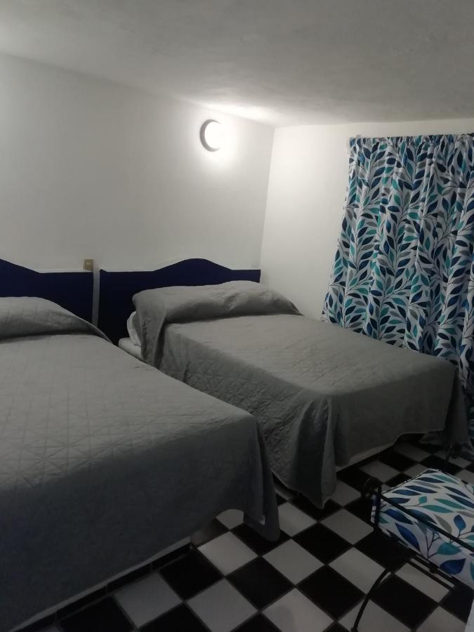 Vacacional Luna Mar 瓜亚比托斯 外观 照片